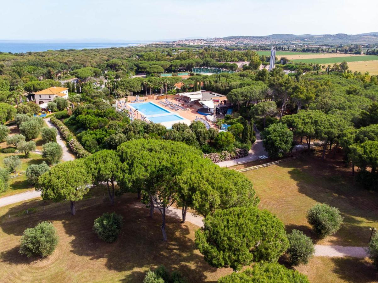 Hotel Riva Degli Etruschi San Vincenzo Exterior photo